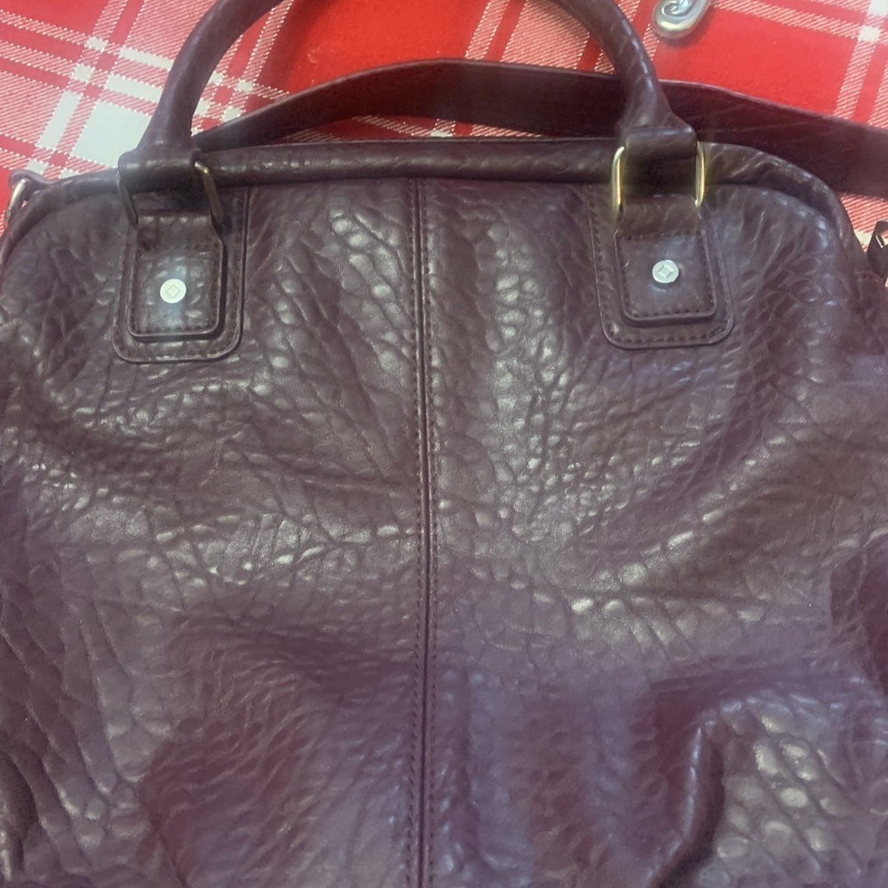 Vintage Leather Tote in Rich Purple - Picture 8 of 13